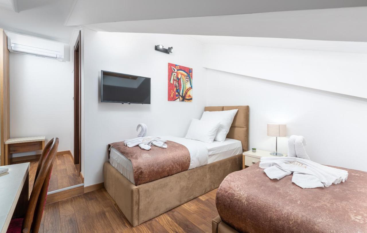 Hotel Dua Residence Porec Exterior photo