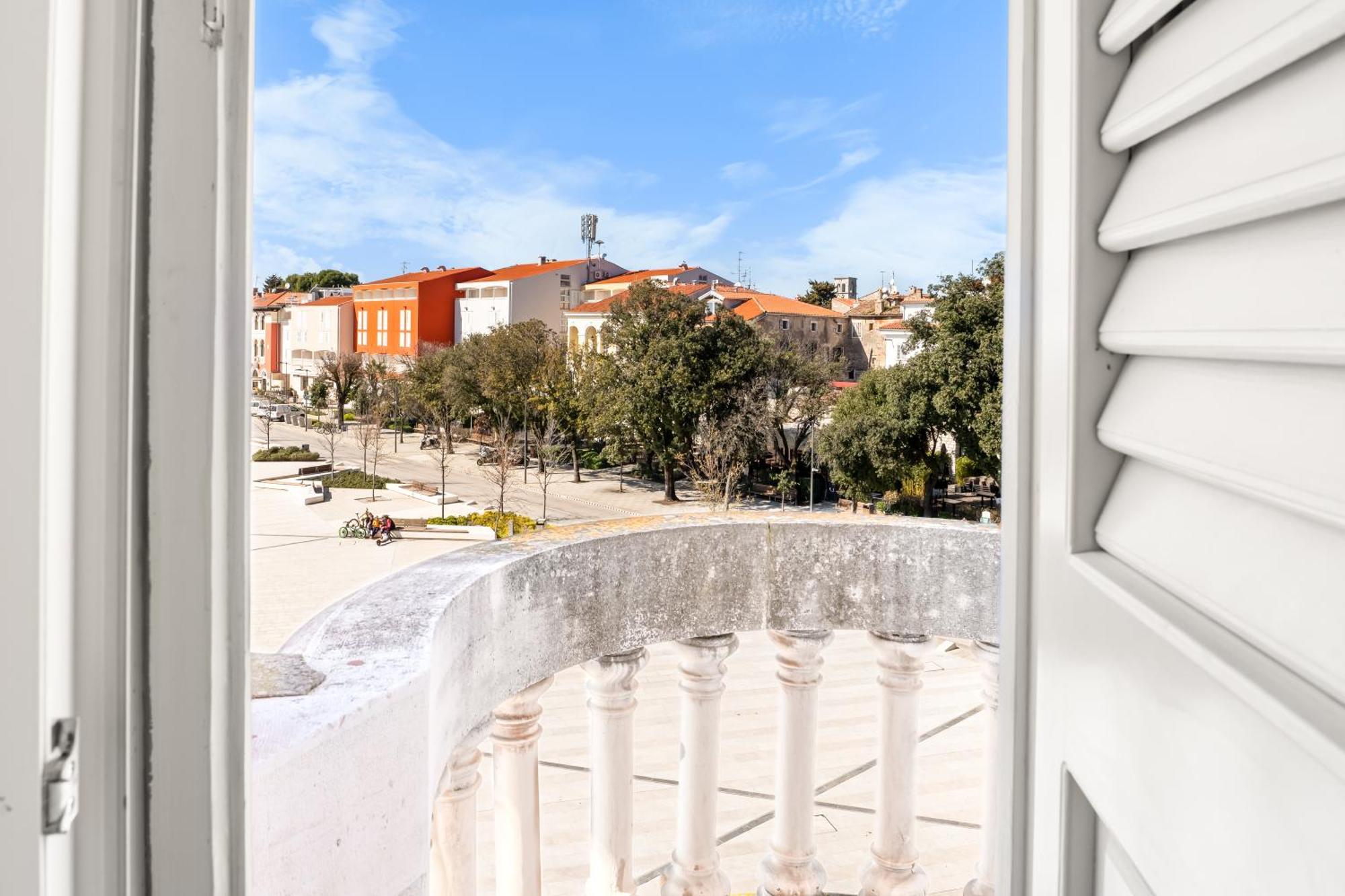 Hotel Dua Residence Porec Exterior photo